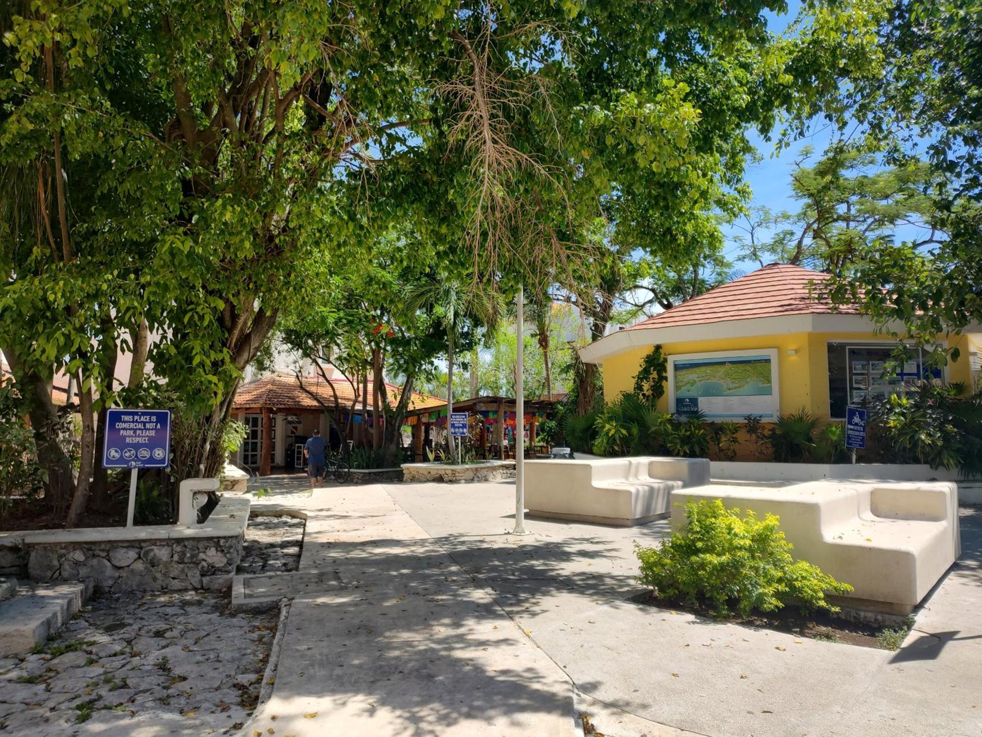 Private Rooms In A Hotel-Type Apartment - Super Located Puerto Aventuras Εξωτερικό φωτογραφία